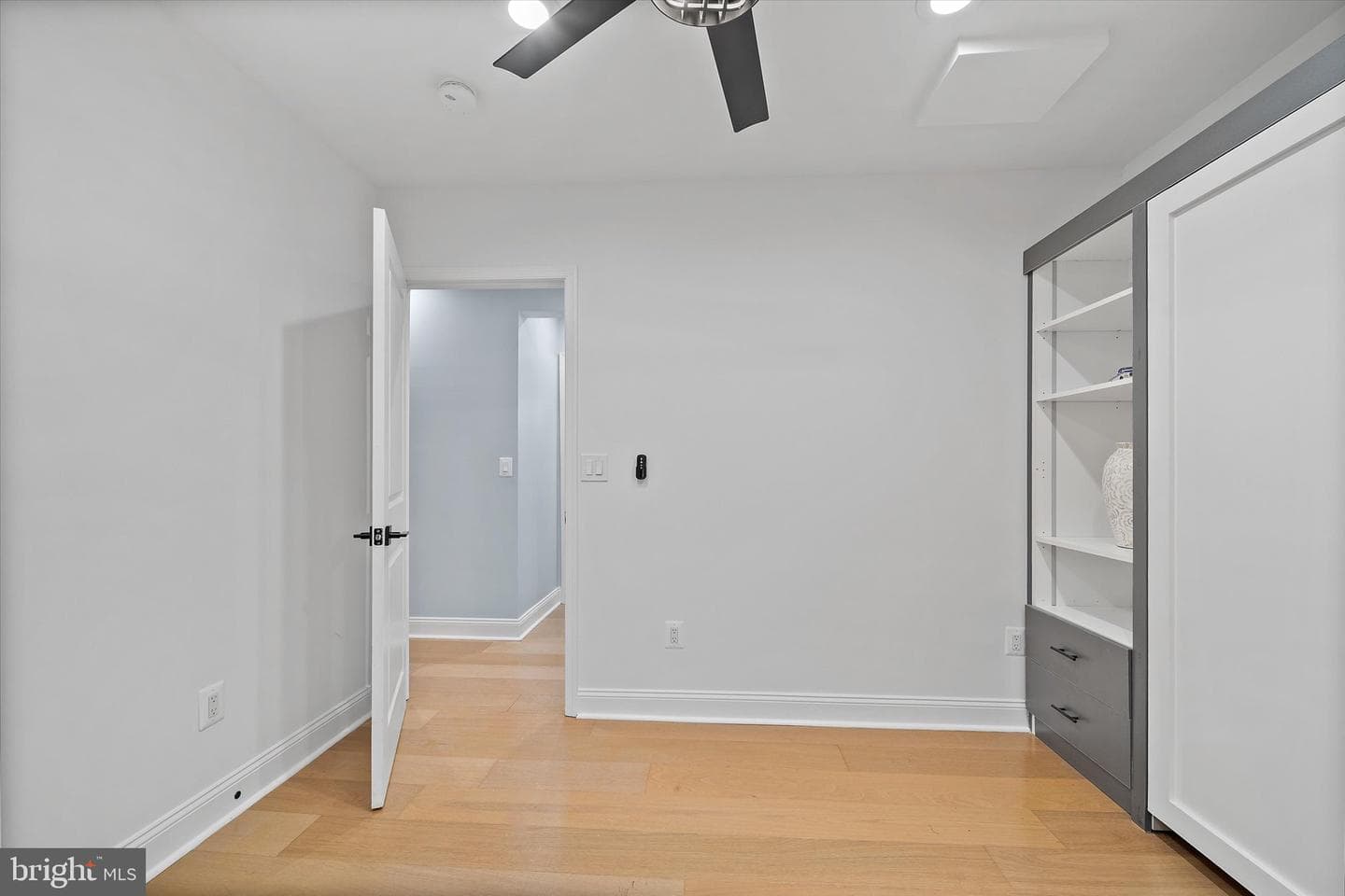 707 Meadow Lane SW photo 26