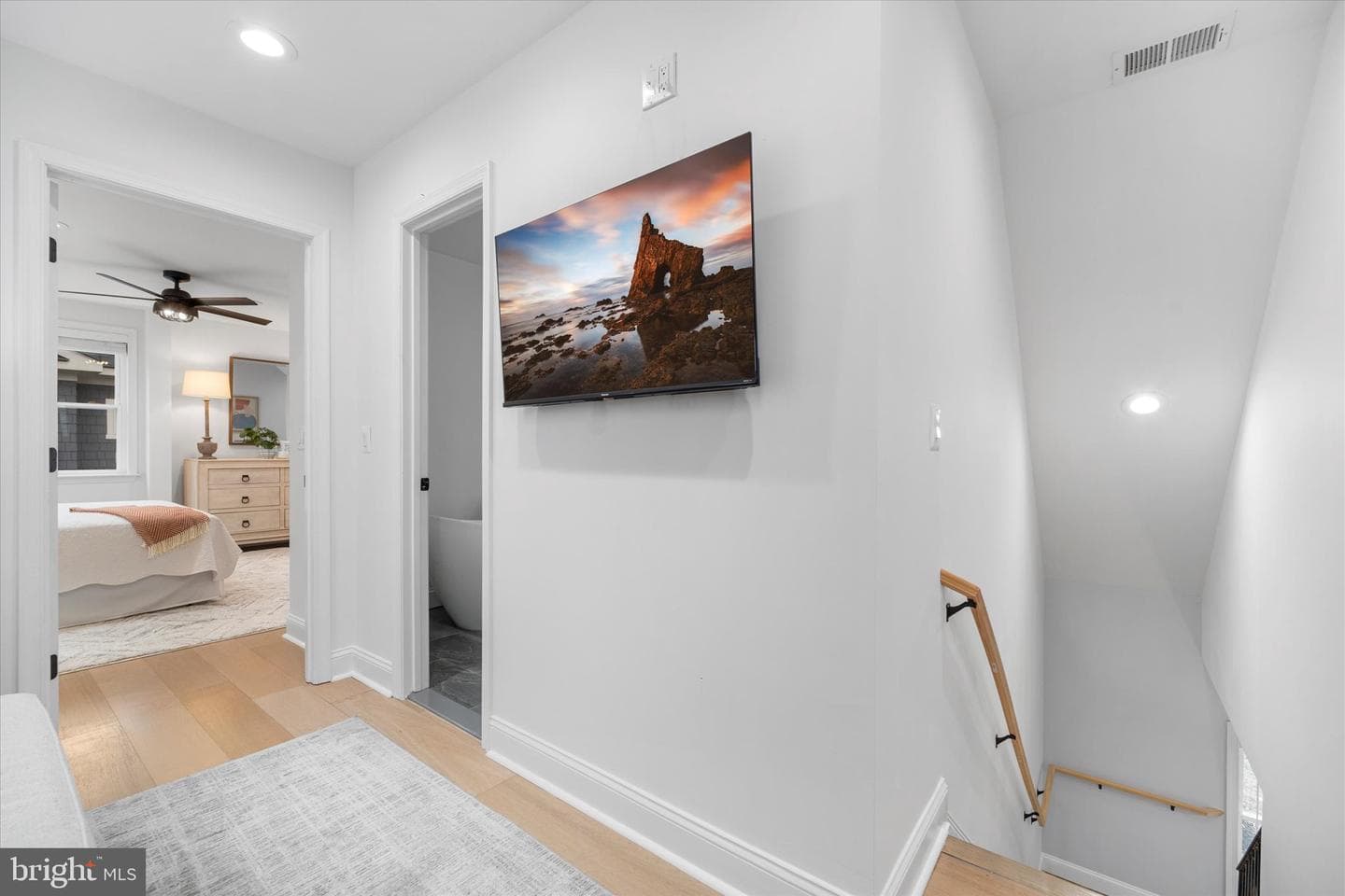 707 Meadow Lane SW photo 30