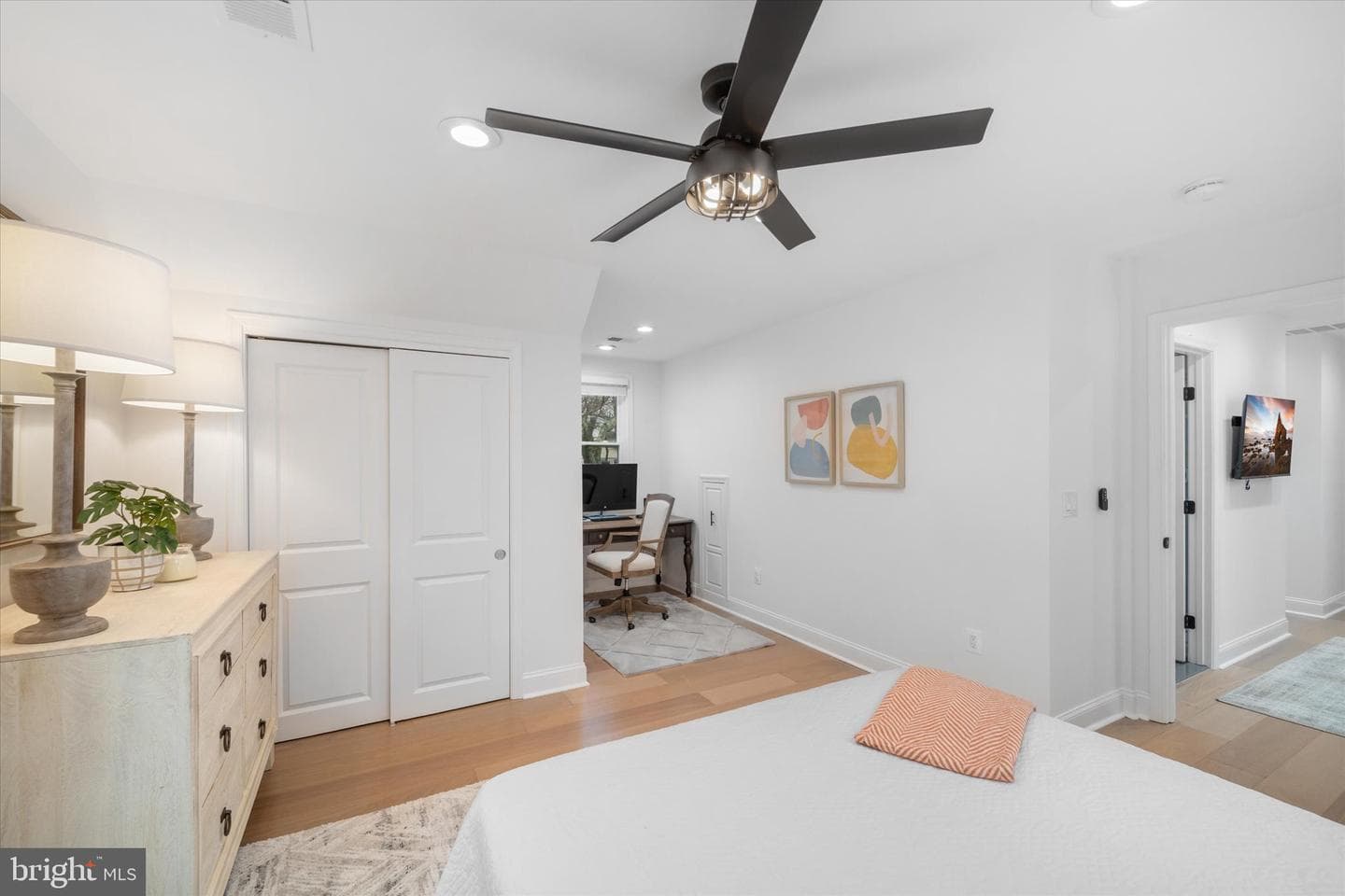 707 Meadow Lane SW photo 37
