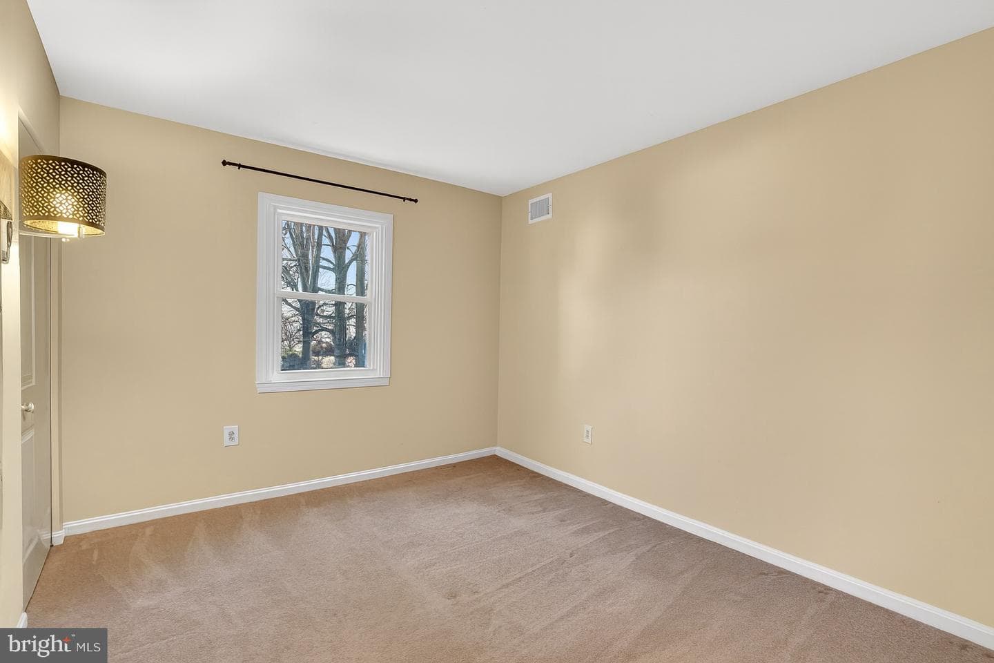 8110 Northumberland Road photo 23