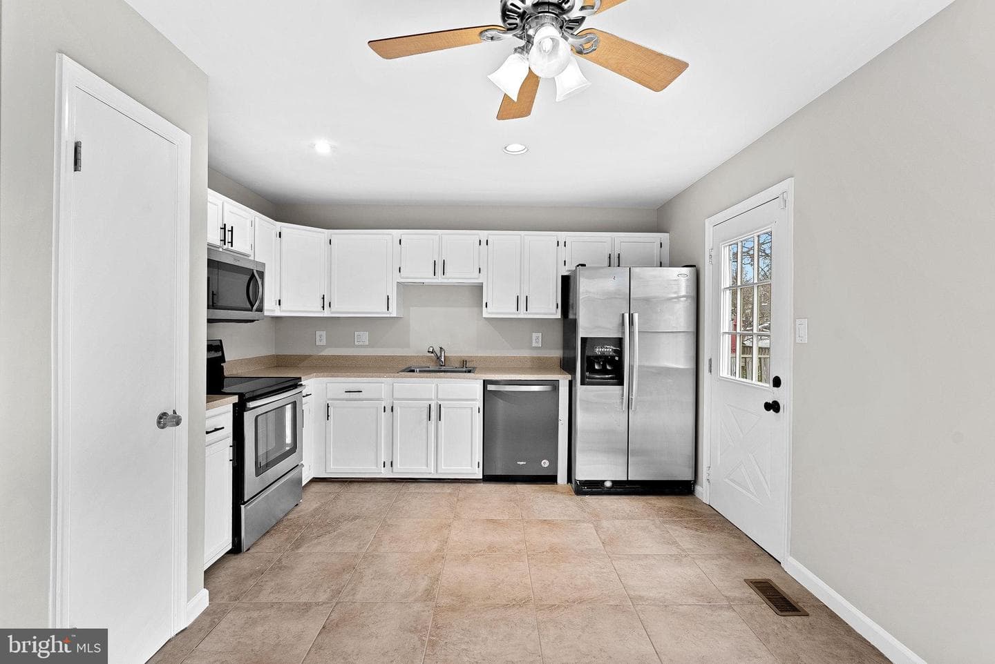 14503 Skipton Court photo 14