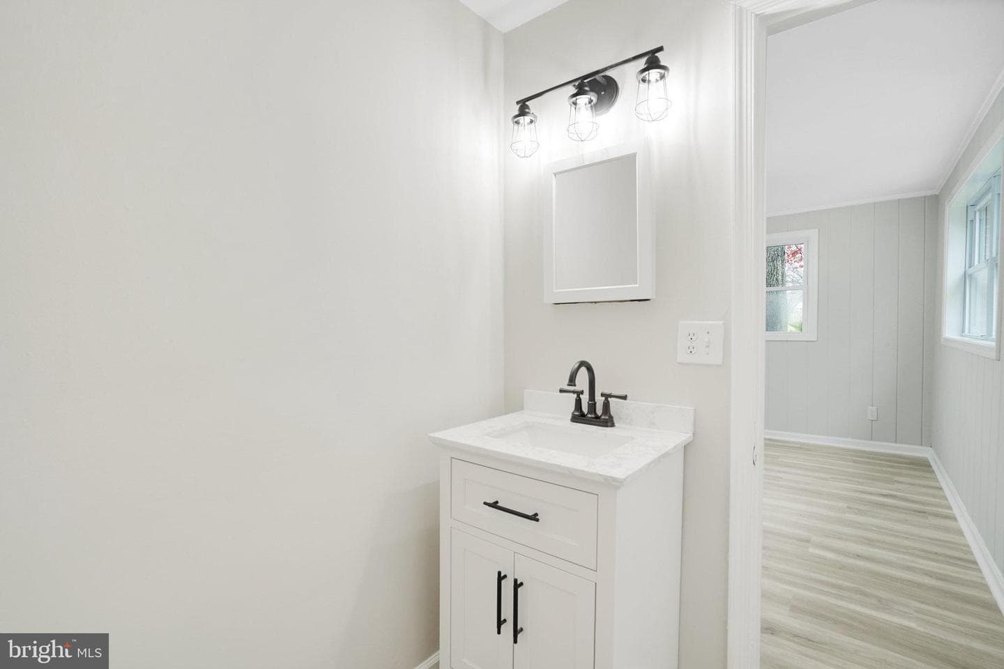 6705 Greenleaf Street photo 26