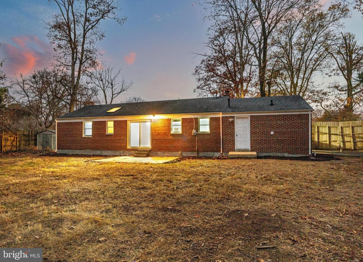 6705 Greenleaf Street photo 35