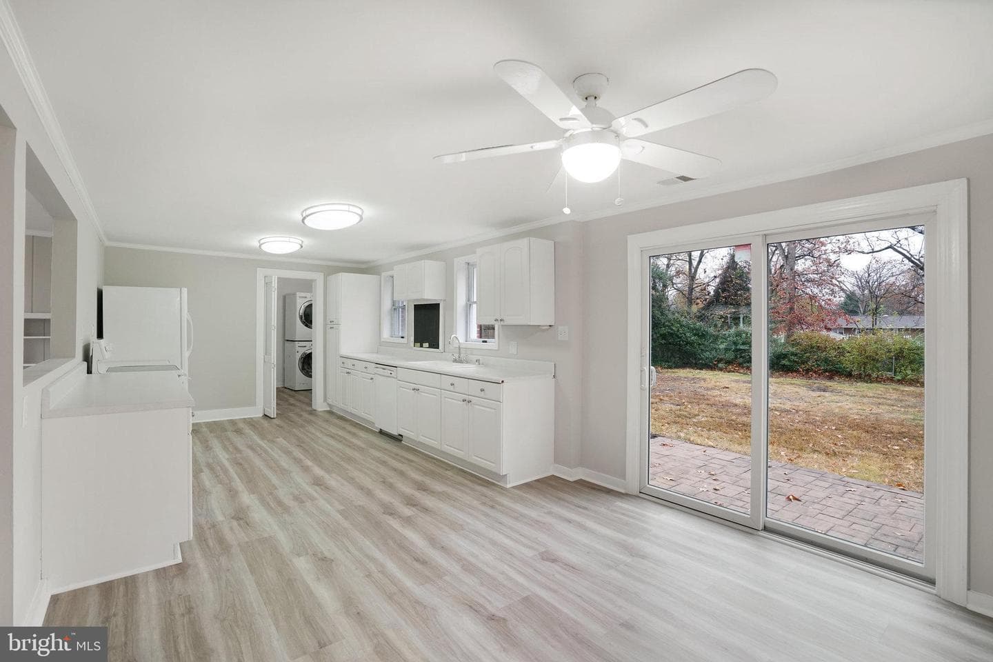 6705 Greenleaf Street photo 8