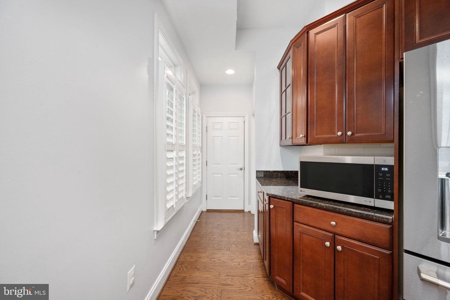6044 Masondale Road photo 26