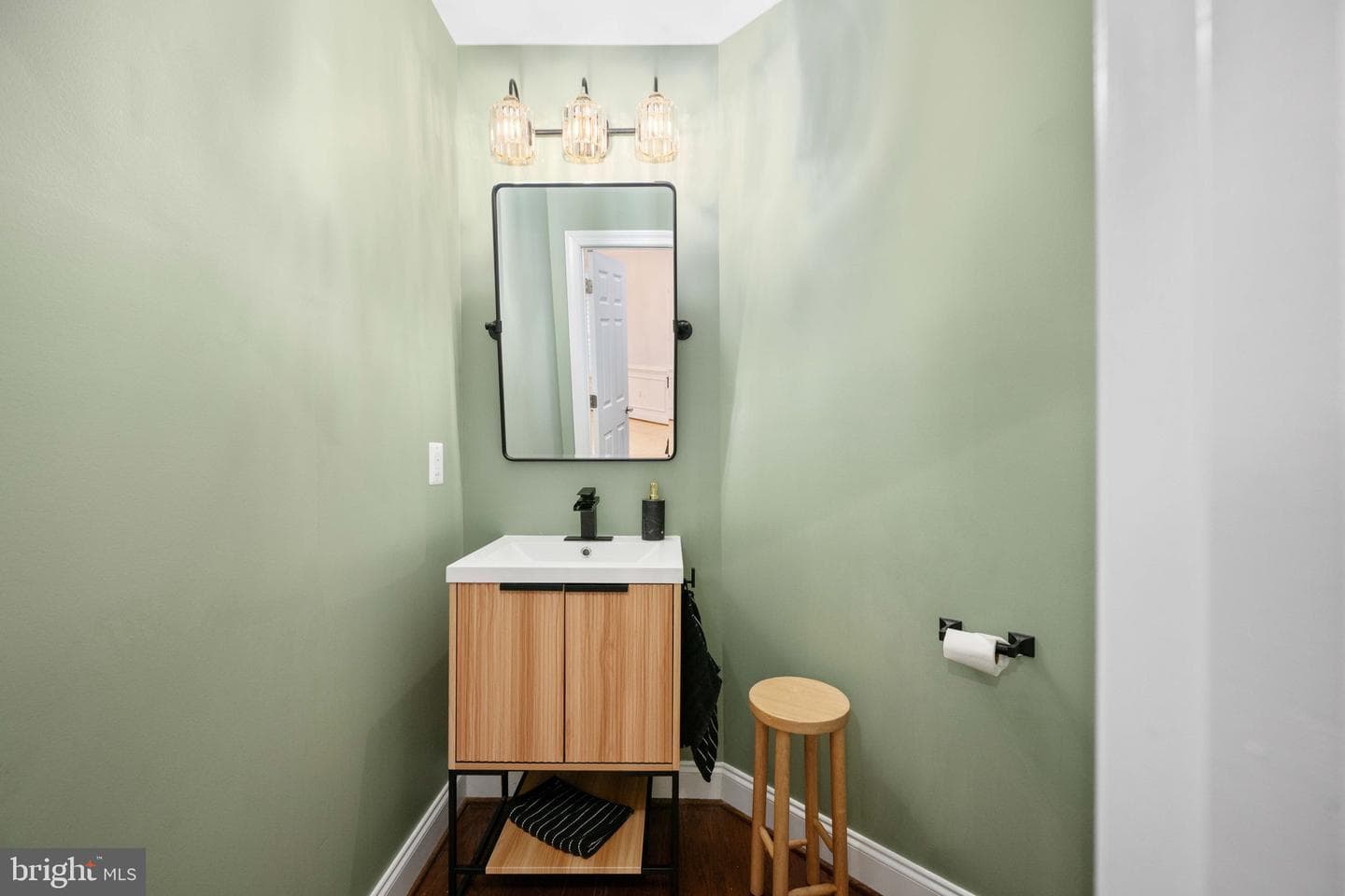6044 Masondale Road photo 27