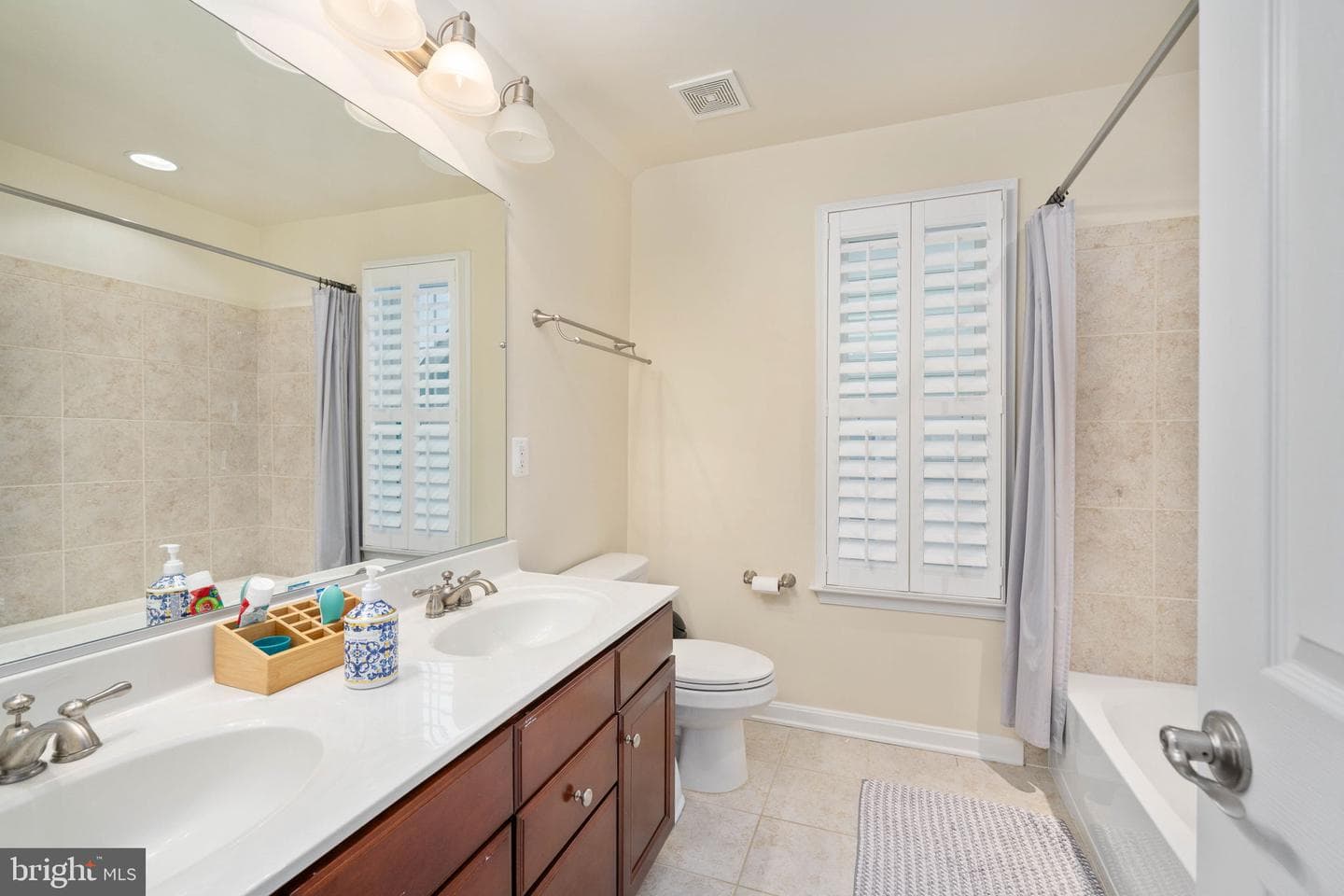 6044 Masondale Road photo 55