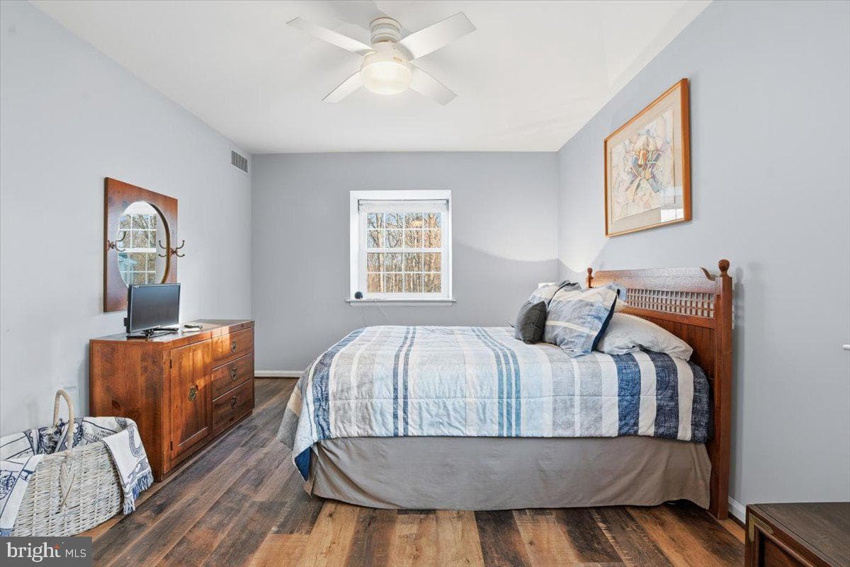 5819 Cove Landing Road #303 photo 19