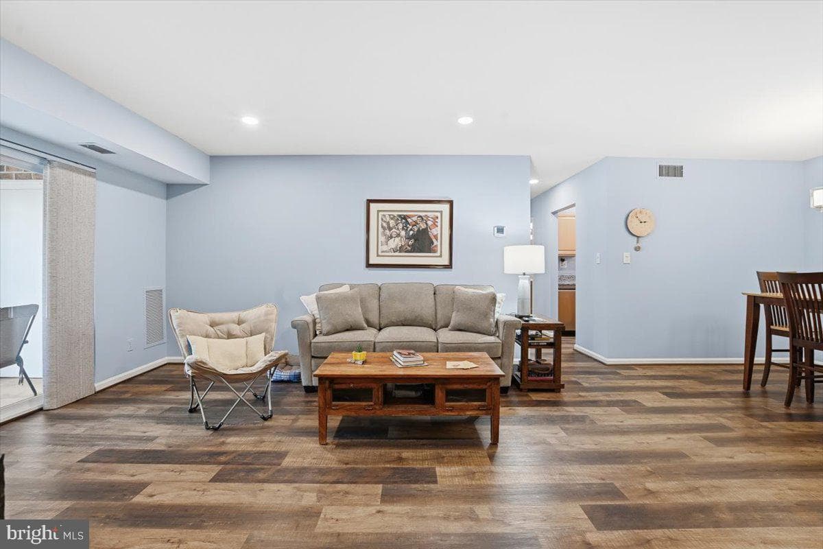 5819 Cove Landing Road #303 photo 5