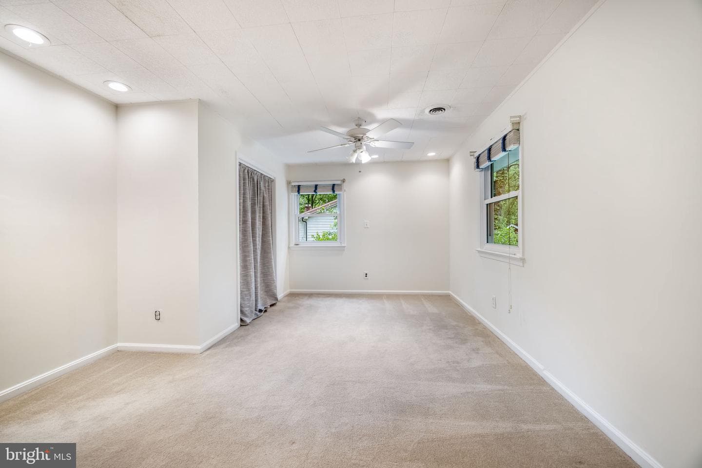 6528 Windham Avenue photo 36