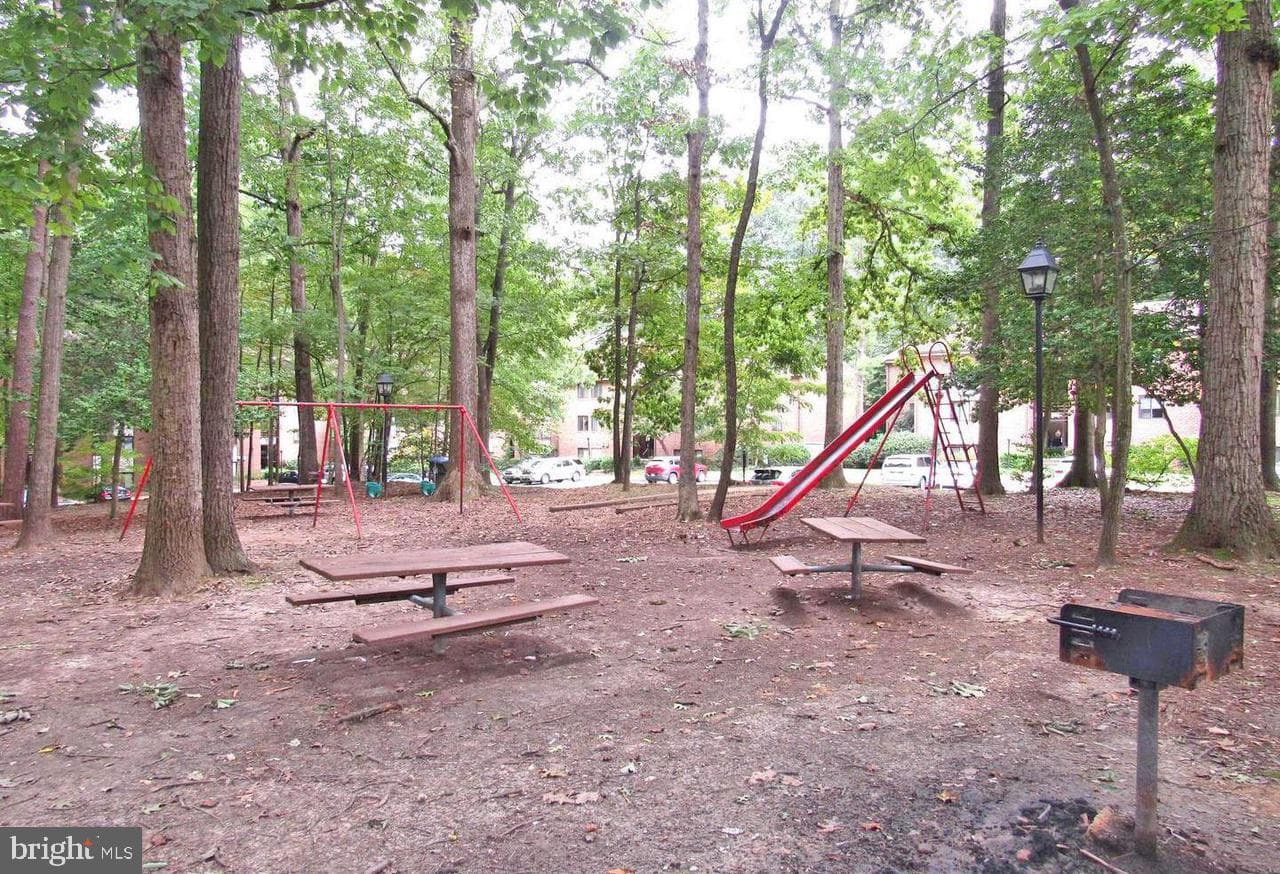 1532 Northgate Square #12a photo 17