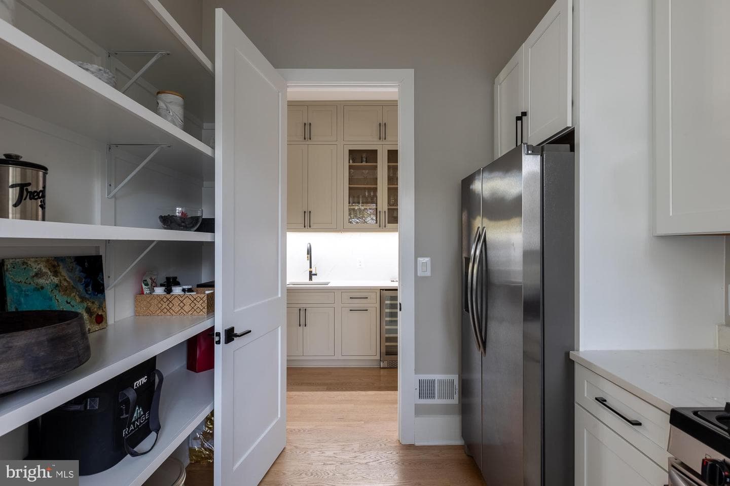 6884 Churchill Road photo 18