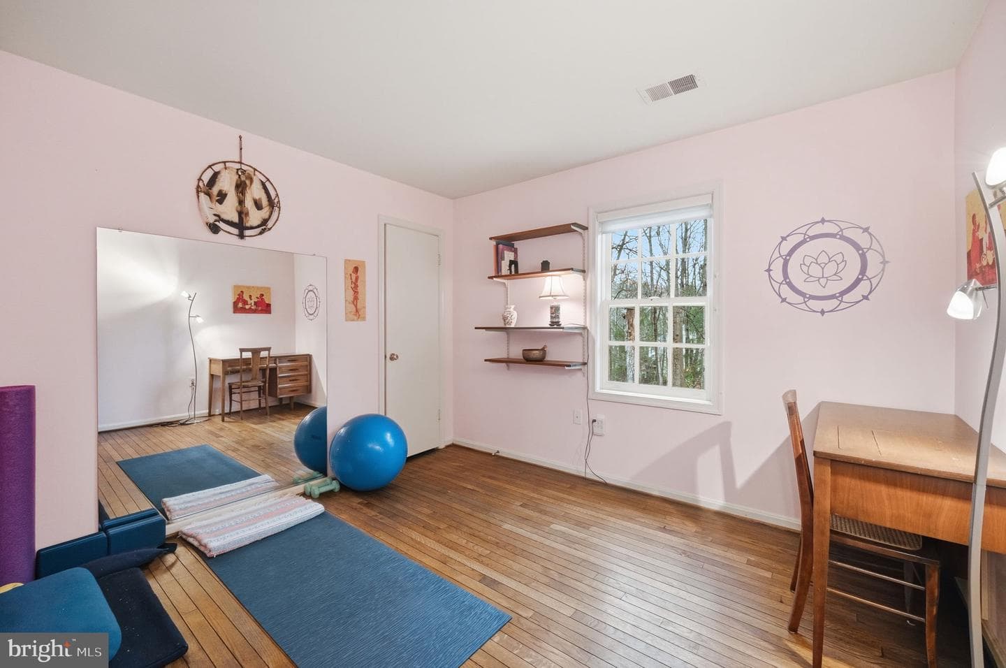 2218 Wakerobin Lane photo 32