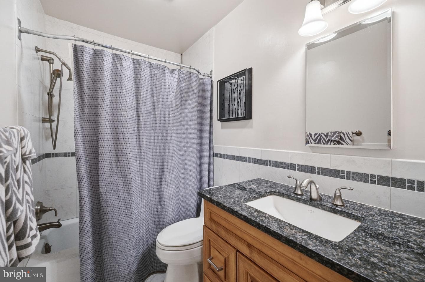2218 Wakerobin Lane photo 33