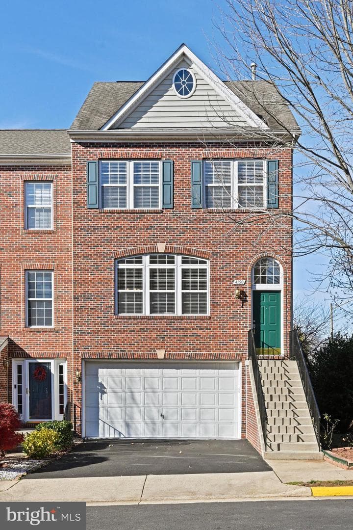 4150 Jeremy Grove, Fairfax