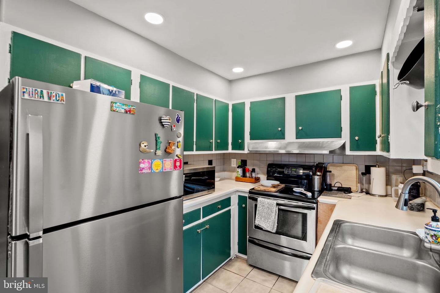2531 Ogden Street photo 17