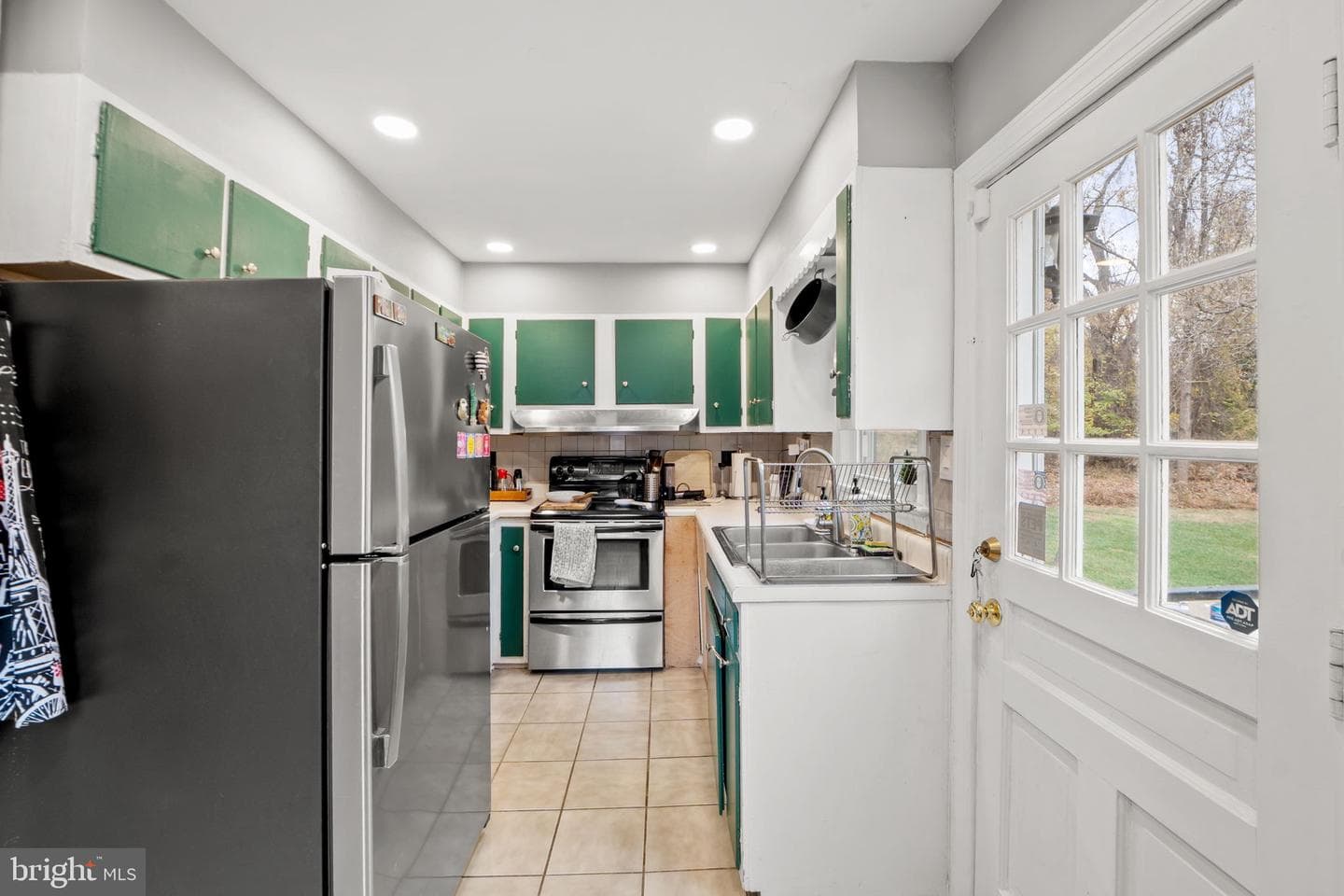 2531 Ogden Street photo 18