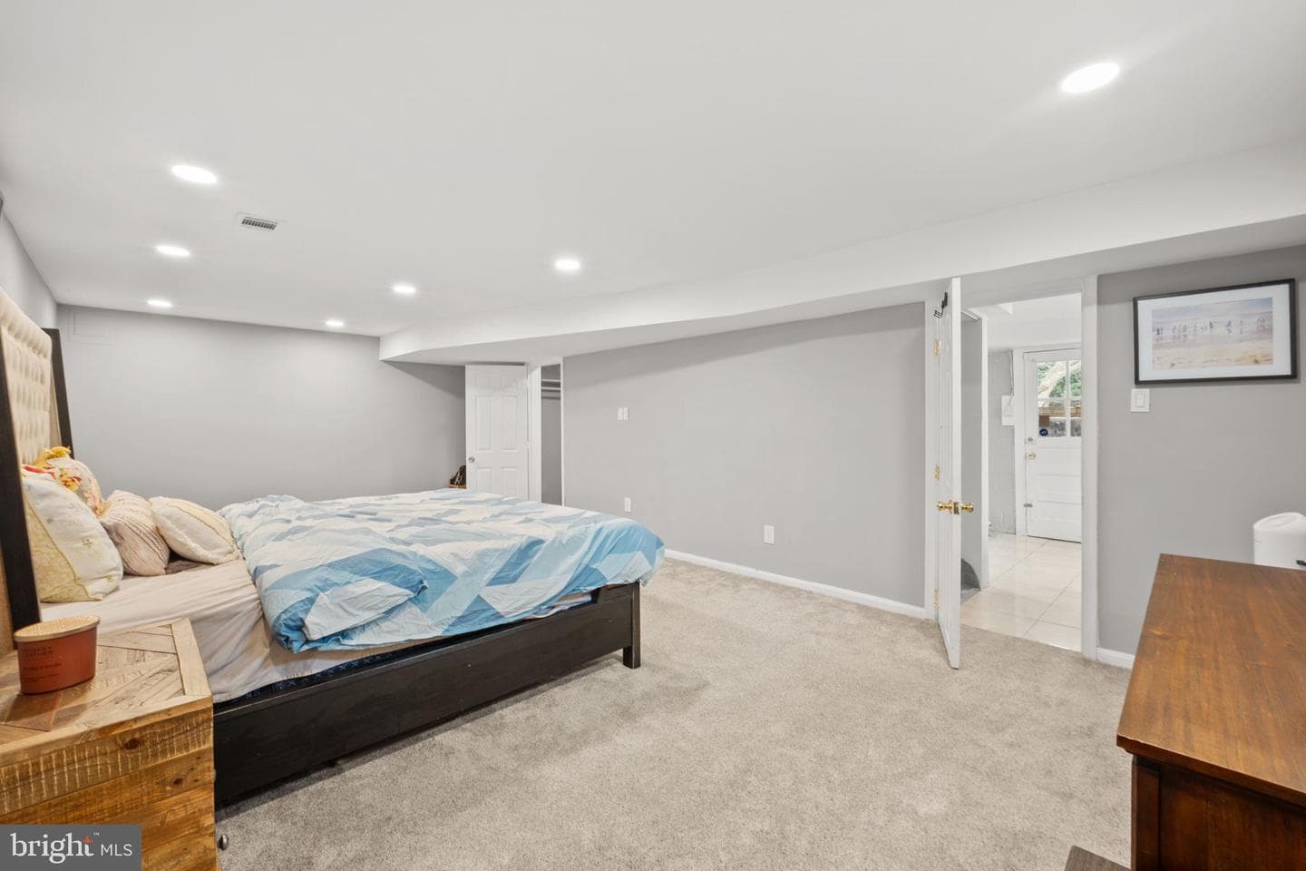 2531 Ogden Street photo 20