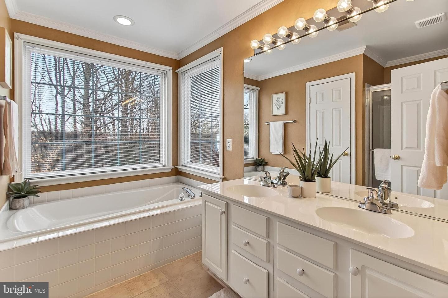 5432 Summer Leaf Lane photo 25