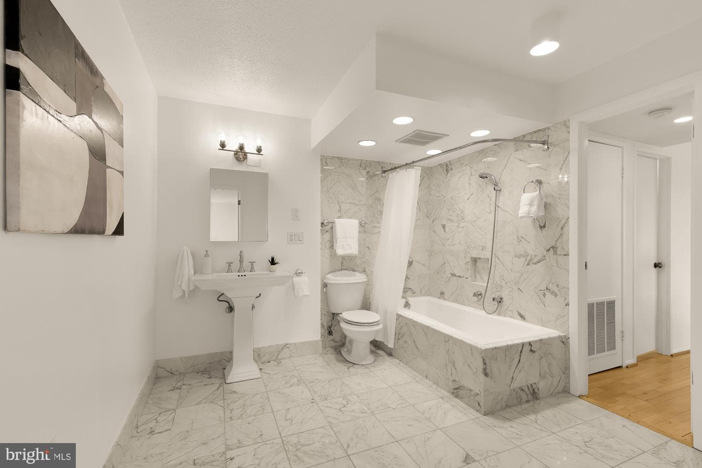5901 Mount Eagle Drive #1116 photo 16