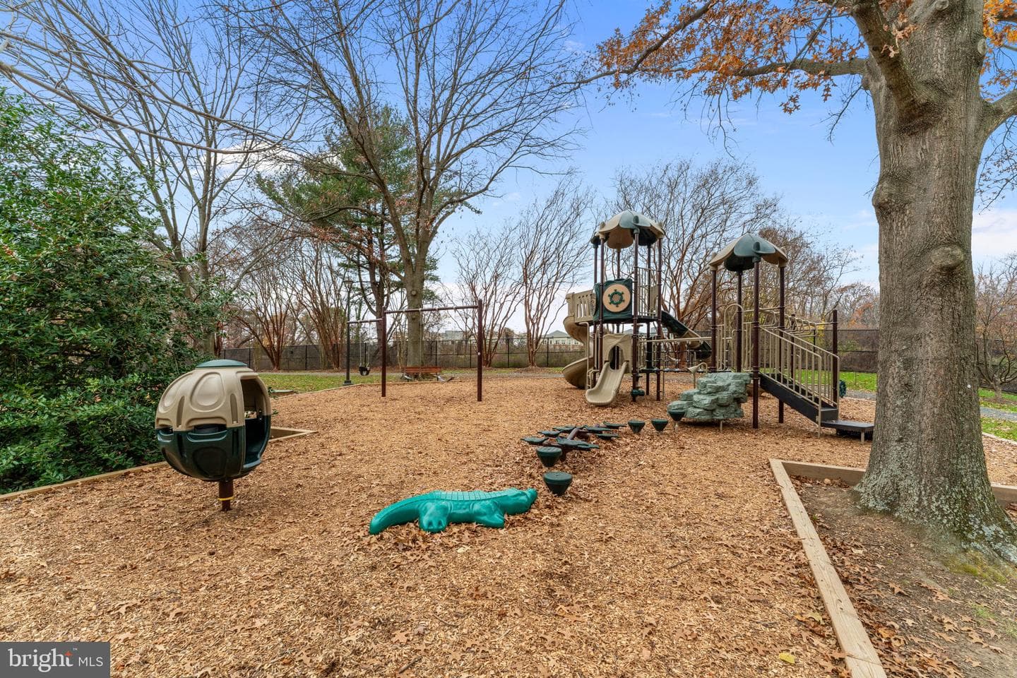 5901 Mount Eagle Drive #1116 photo 23