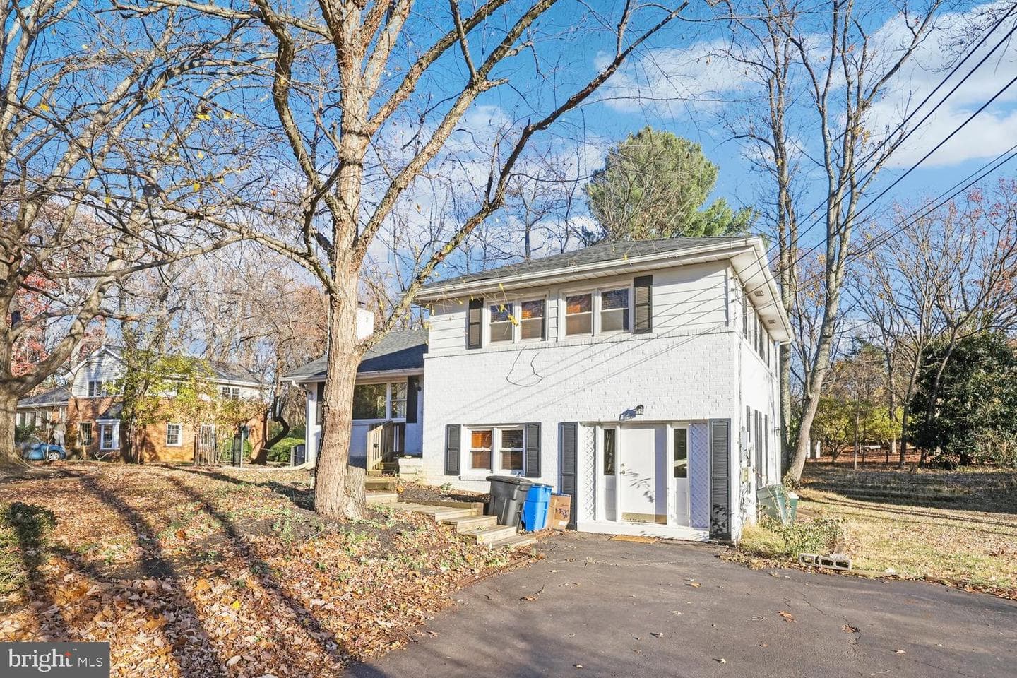 1105 Westbriar Court NE photo 2