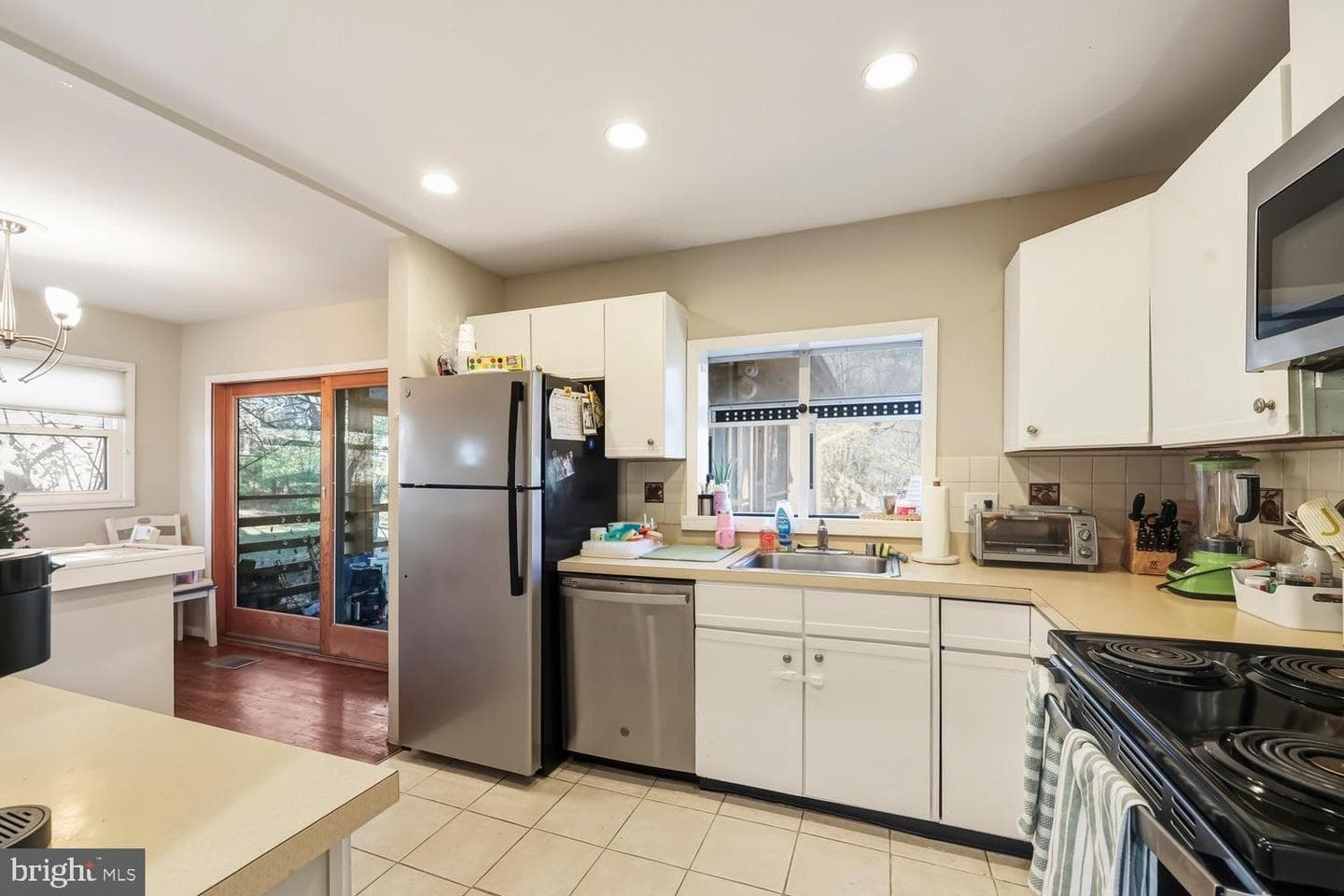 1105 Westbriar Court NE photo 6