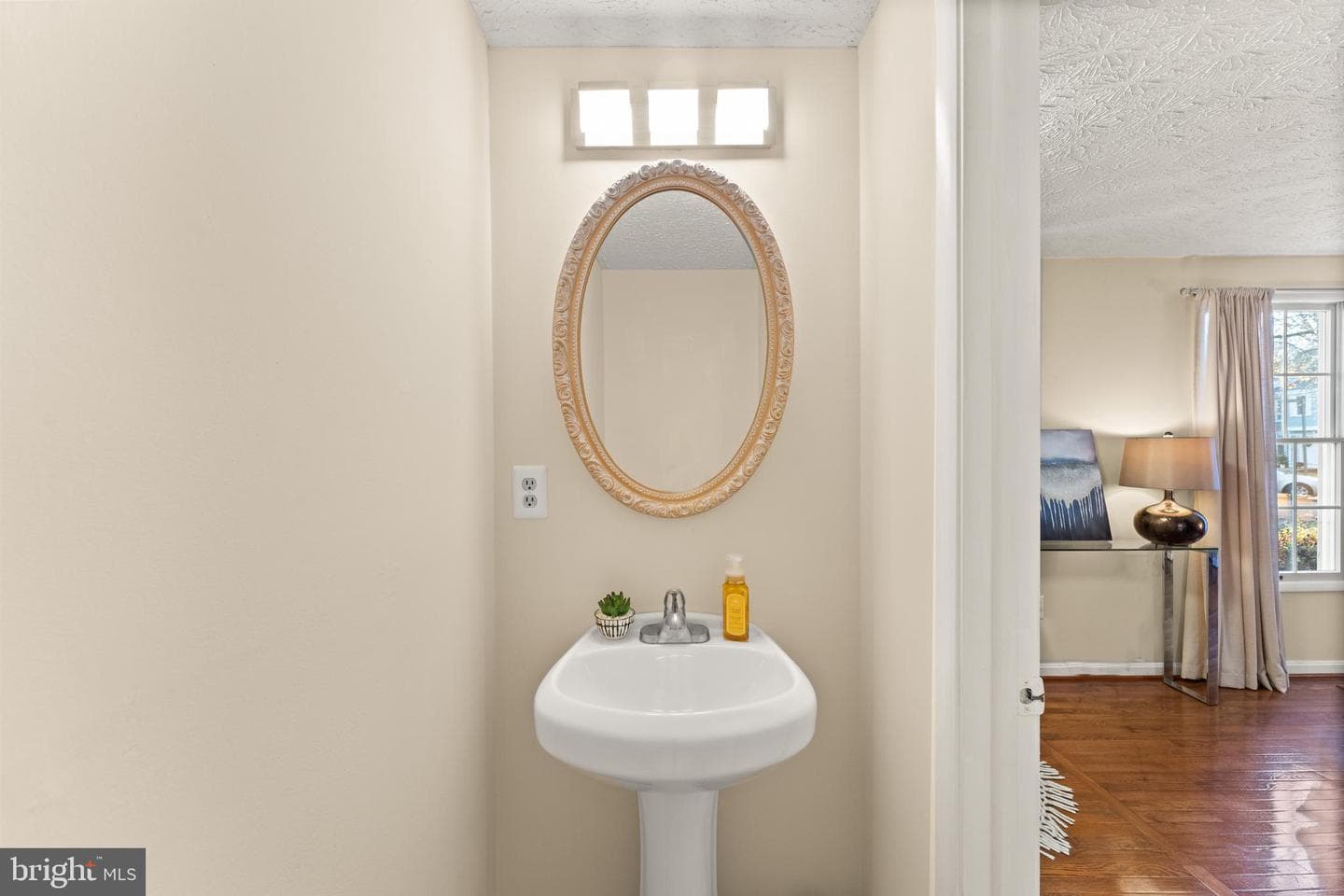 1616 Barnstead Drive photo 21