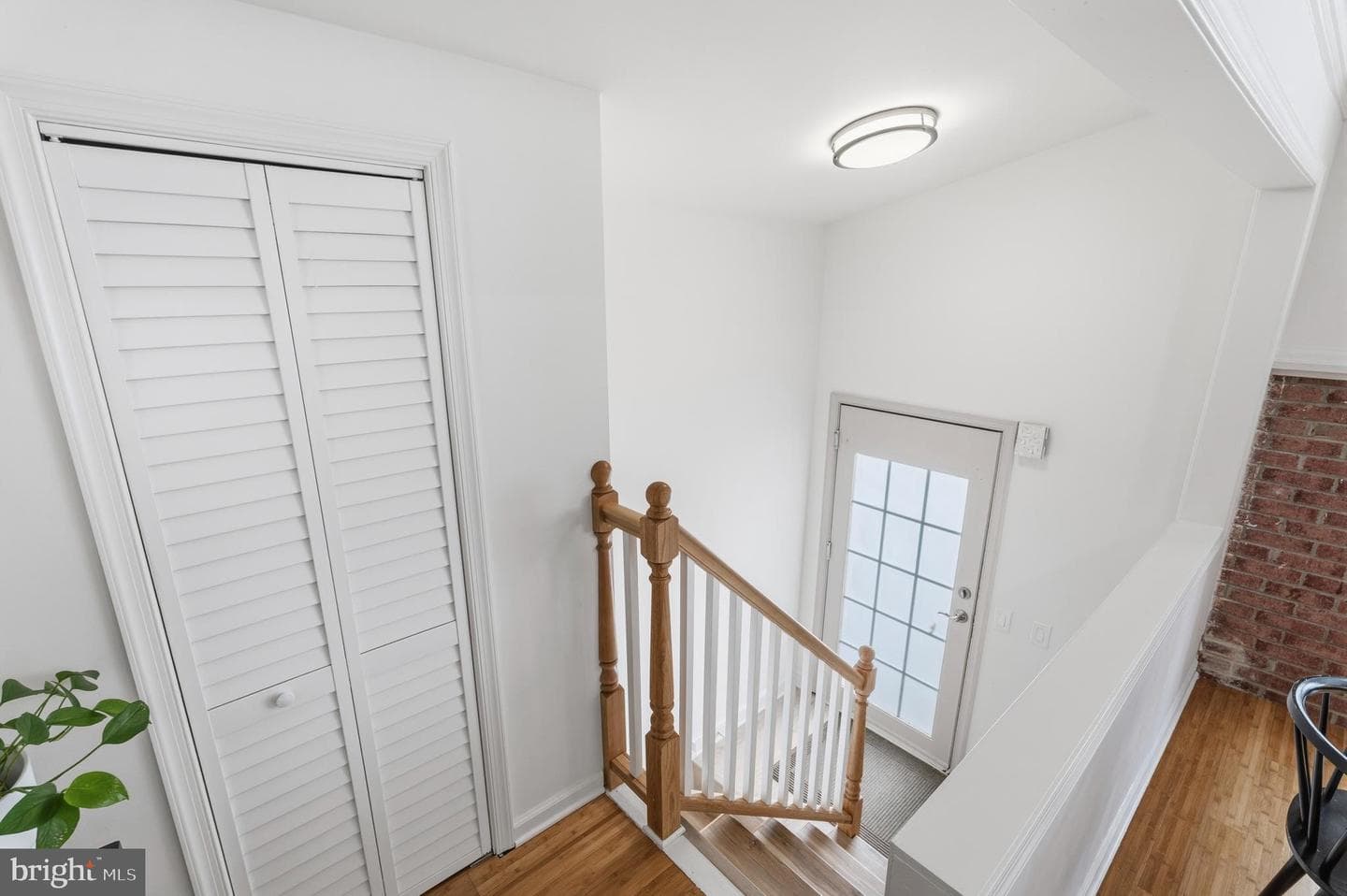 2914 Douglas Street photo 19