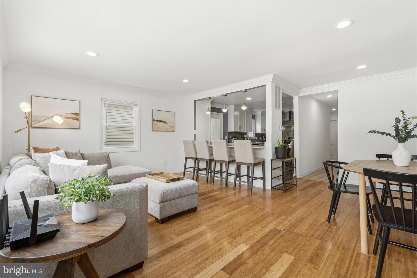 2914 Douglas Street photo 5