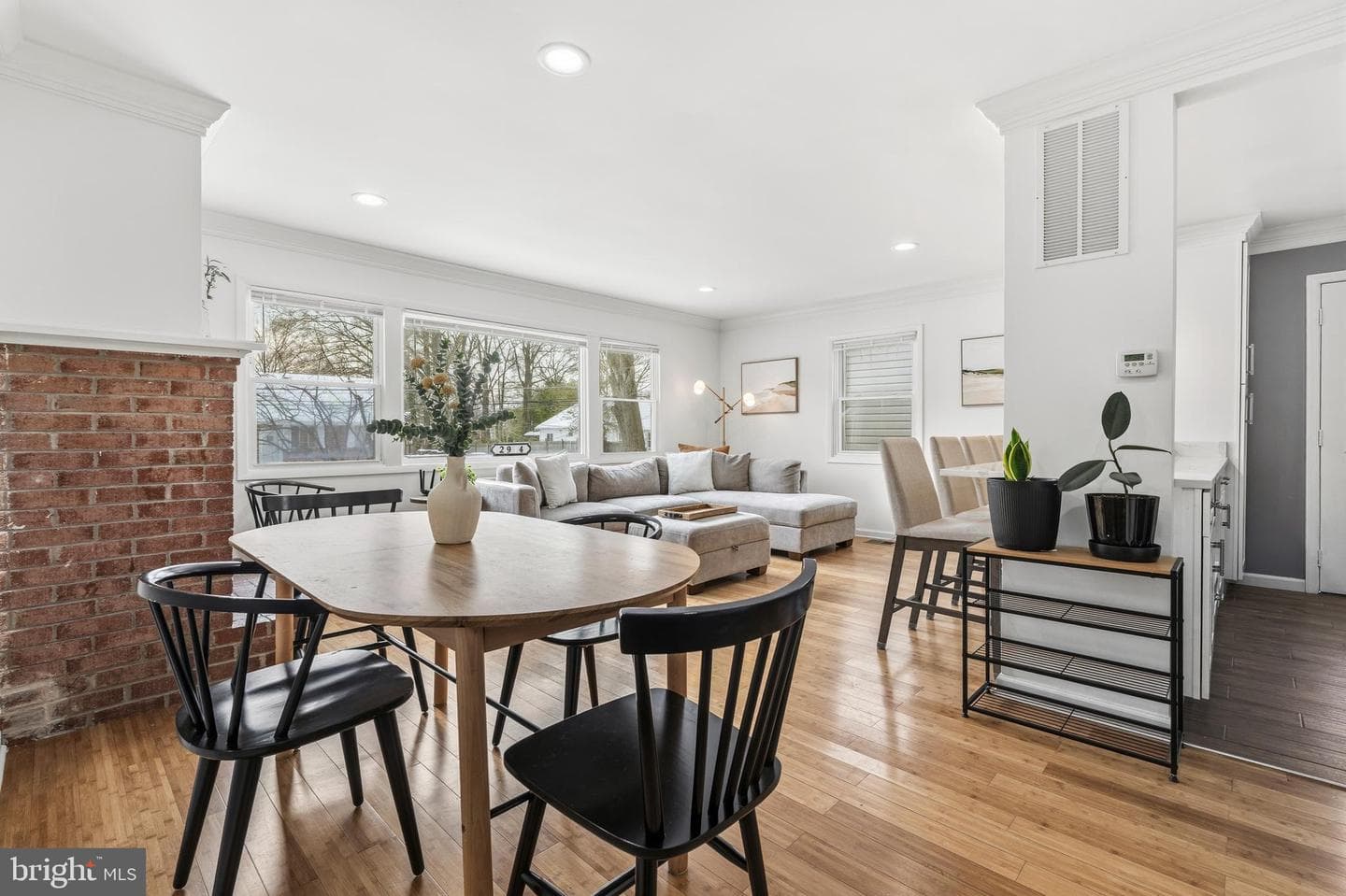 2914 Douglas Street photo 6