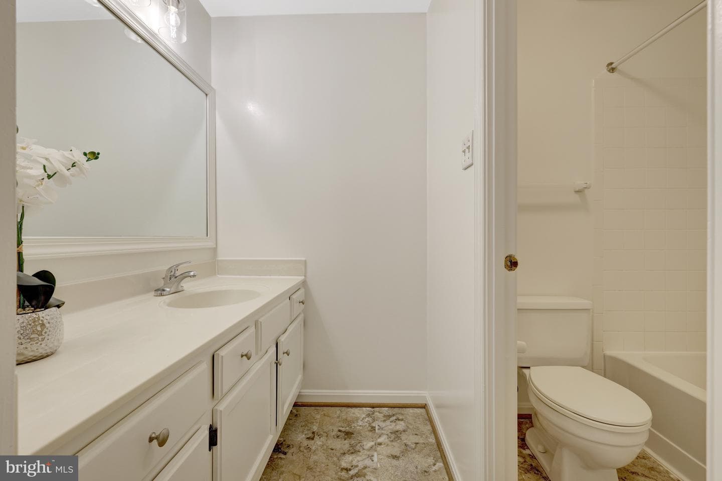 11200 Silentwood Lane photo 34