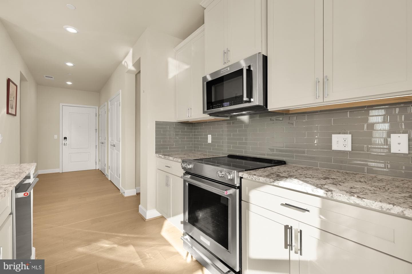 9555 Saintsbury Drive #503 photo 13