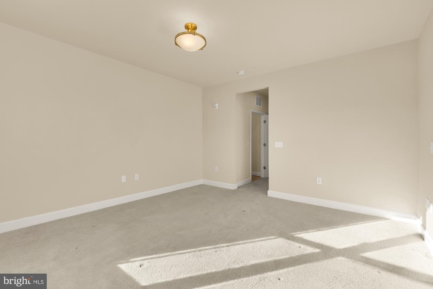 9555 Saintsbury Drive #503 photo 20