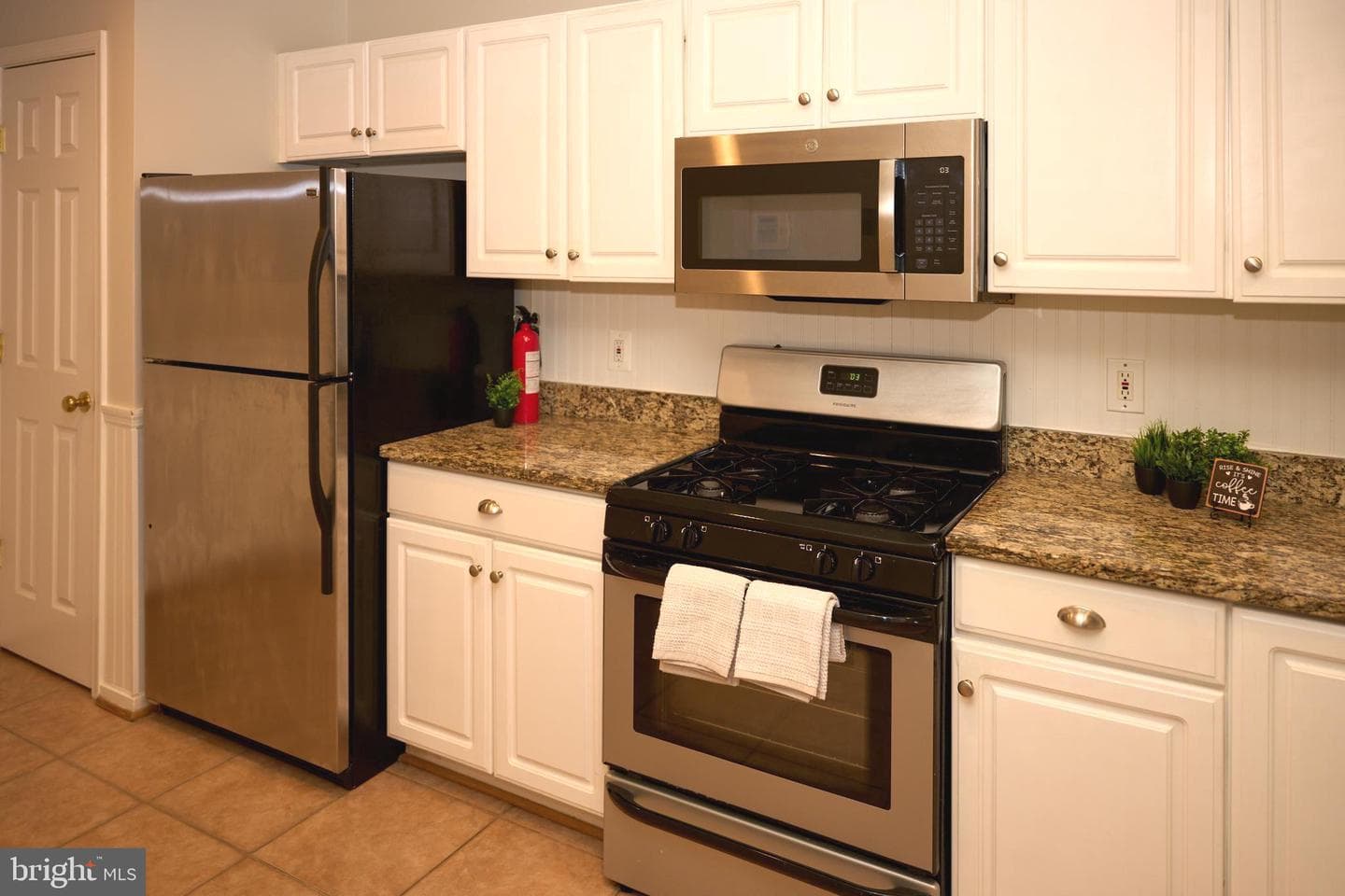 7701 Haynes Point Way #1909 photo 6