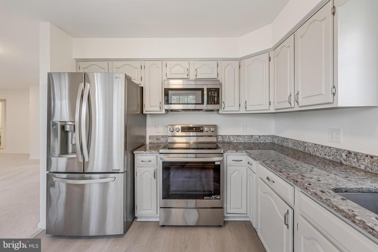 1483 Church Hill Place photo 4