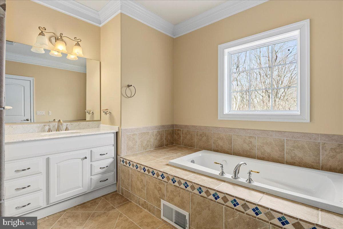 11846 Chapel Road photo 97