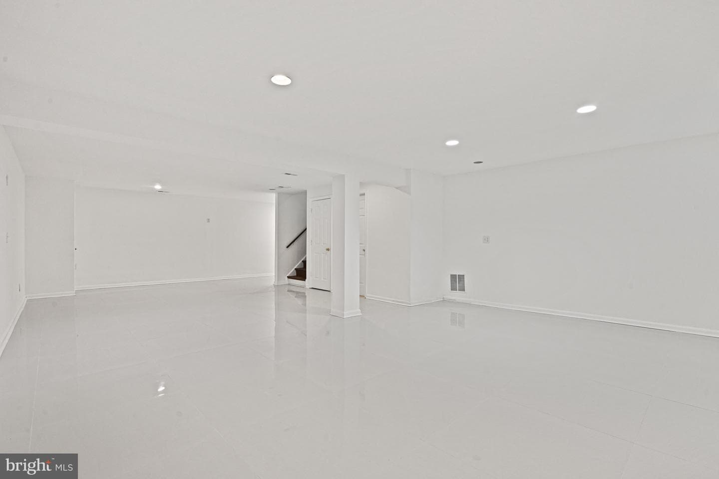 355 Springvale Road photo 32