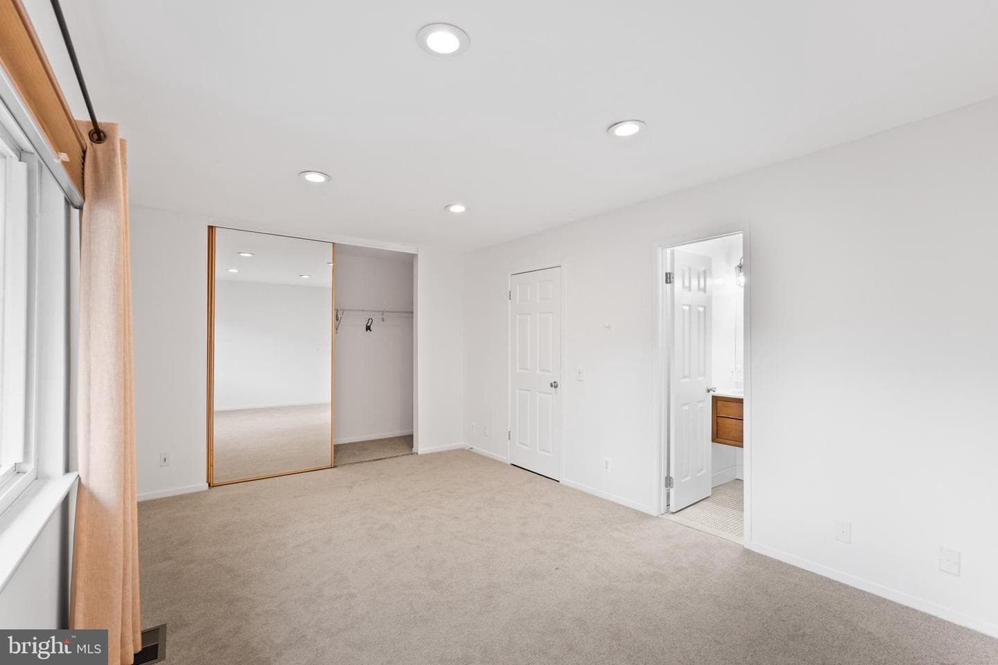 2716 Glengyle Drive photo 24