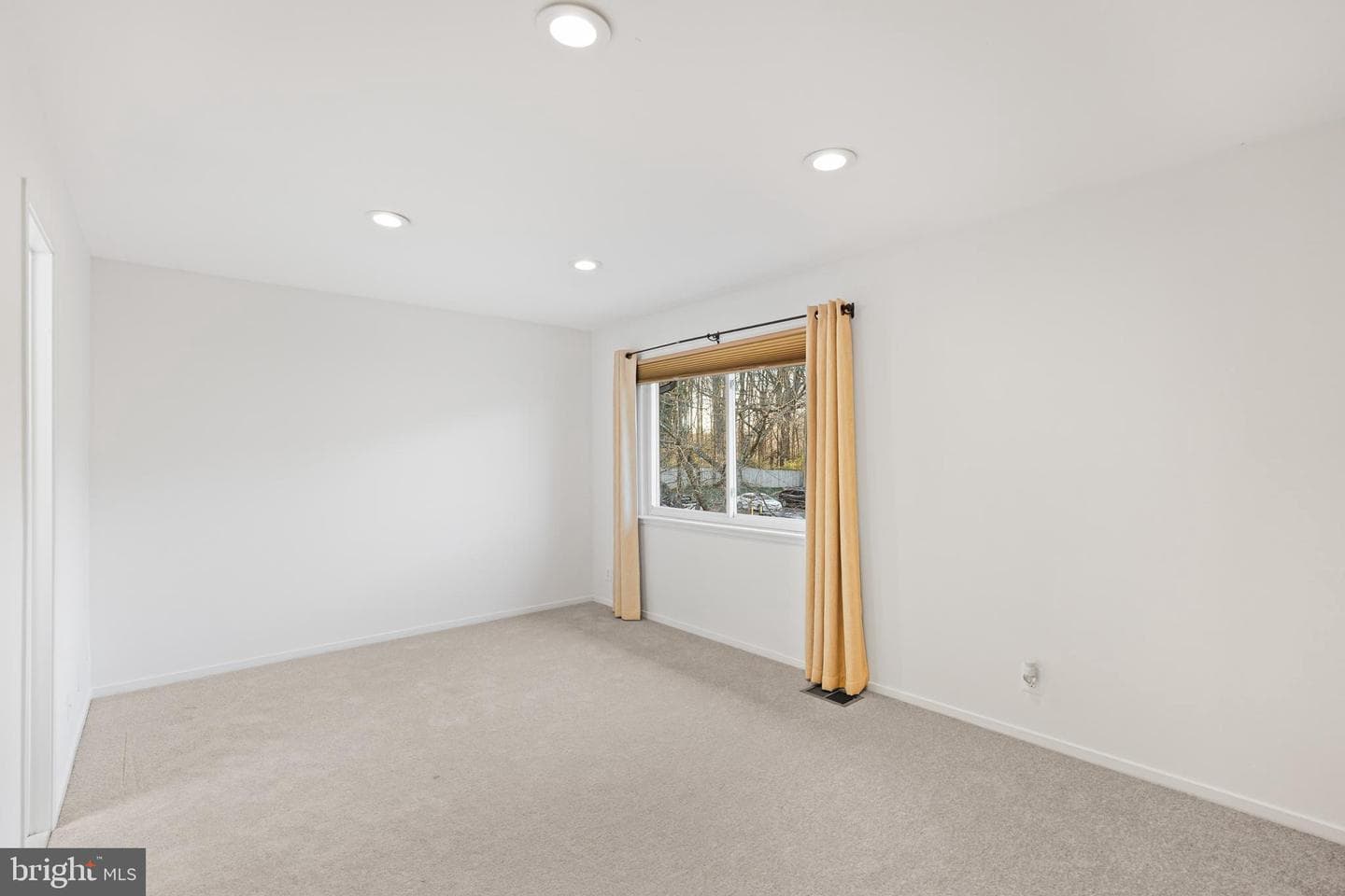 2716 Glengyle Drive photo 25