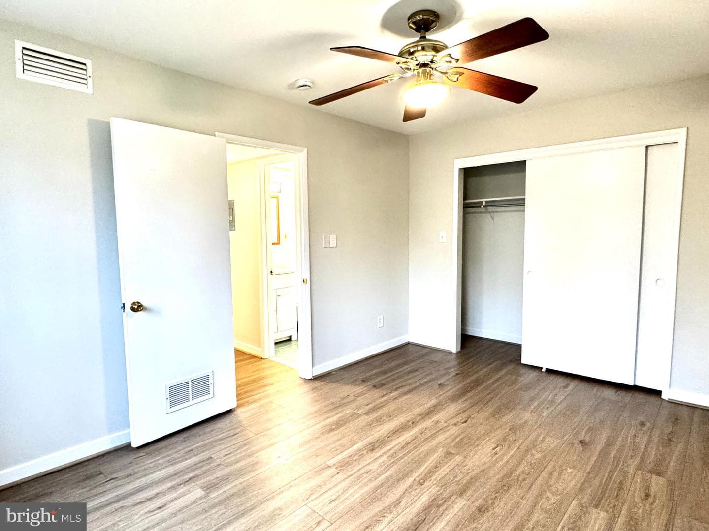 4945 Americana Drive #106 photo 15