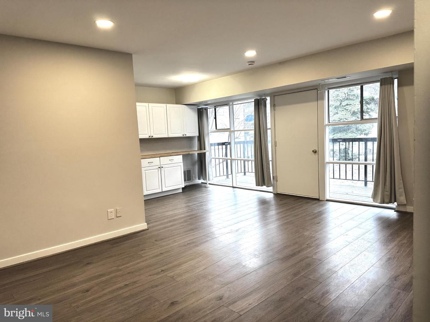 4945 Americana Drive #106 photo 7