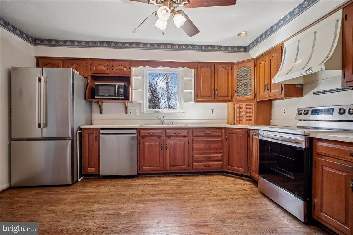 6725 Alpine Drive photo 10