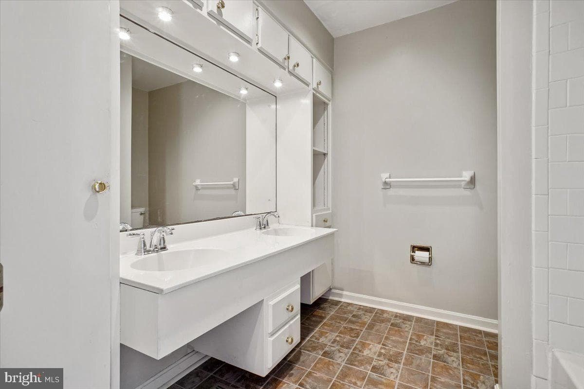 6725 Alpine Drive photo 21