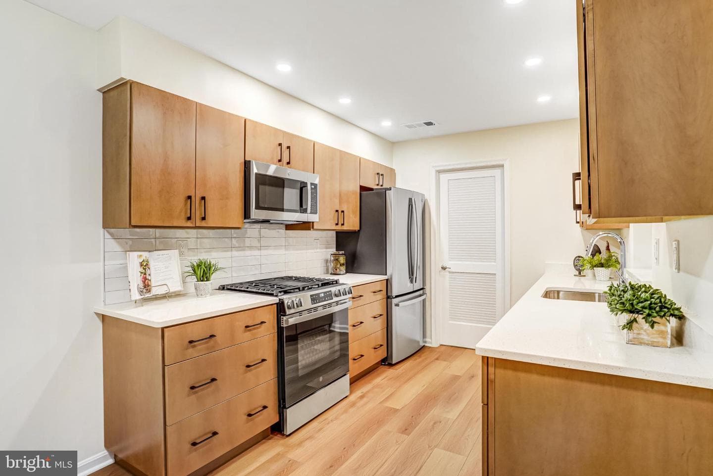 5825 Cove Landing Road #101 photo 13