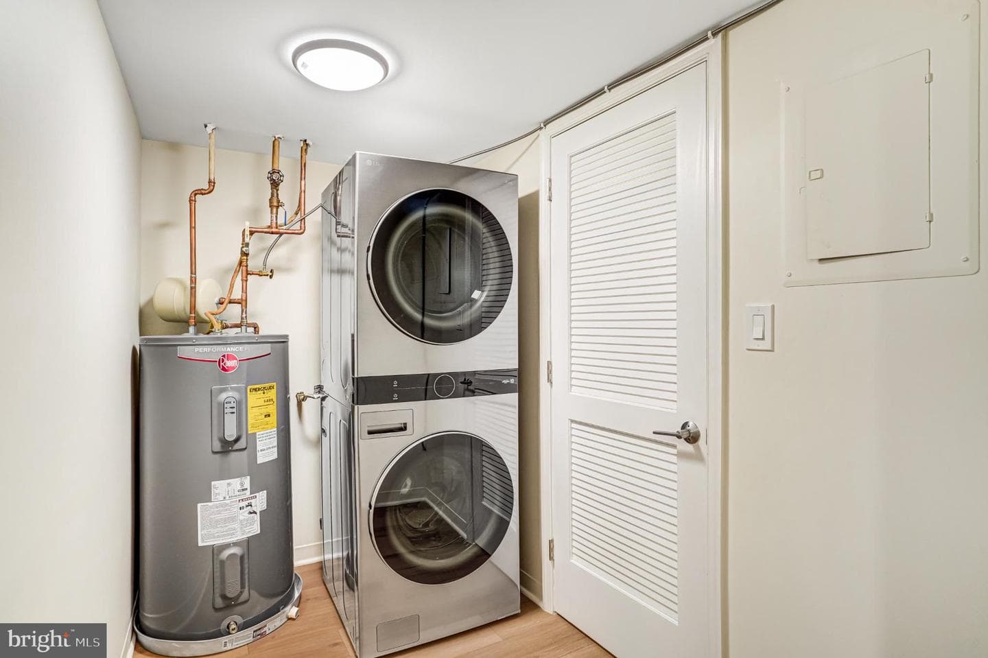 5825 Cove Landing Road #101 photo 16