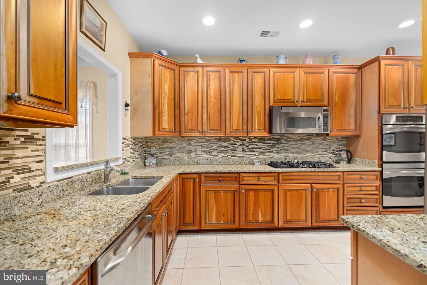 8410 Stargazer Lily Court photo 9