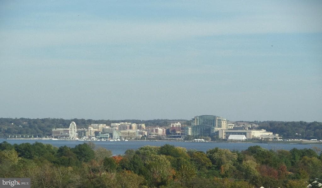 2059 Huntington Avenue #903, Alexandria