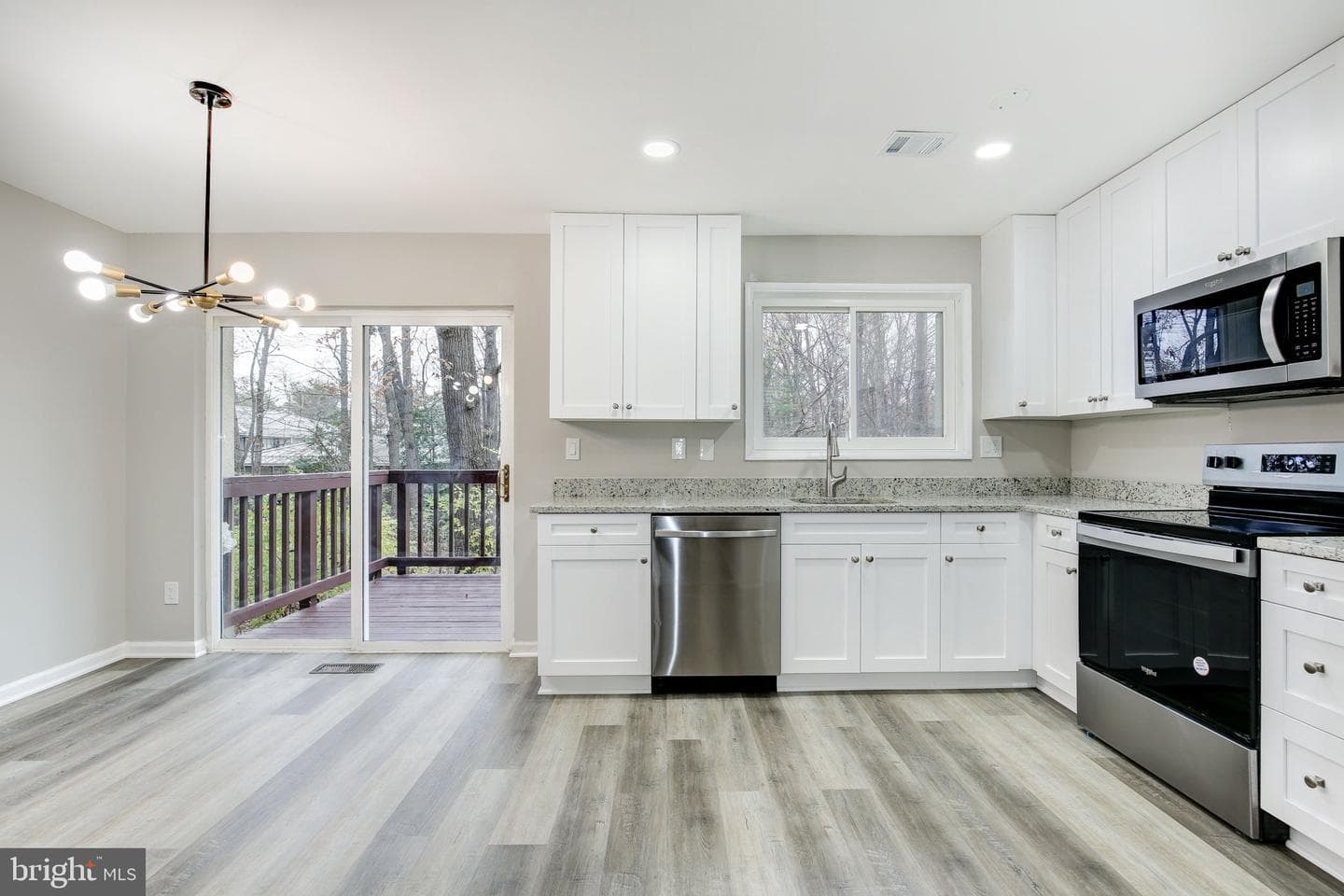 2394 Southgate Square photo 1