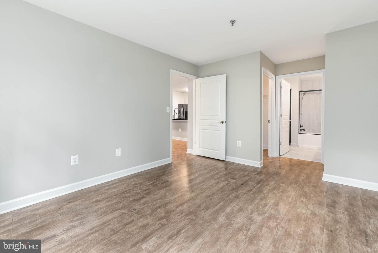 5573 Seminary Road #115 photo 12
